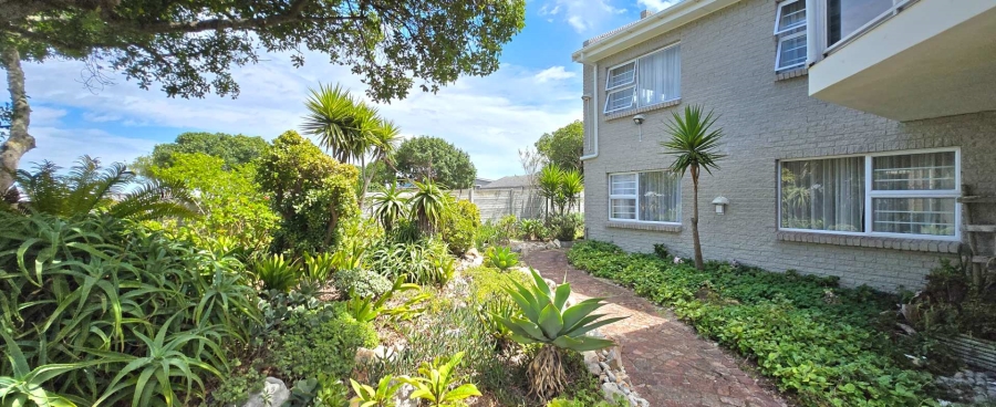 3 Bedroom Property for Sale in Kleinbaai Western Cape